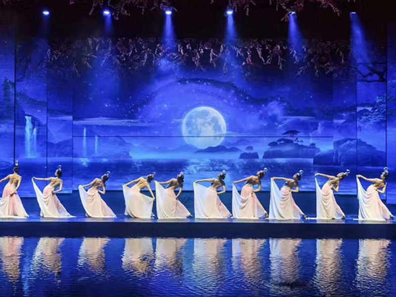 I Vantaggi di i Casi di Display LED Full Color Indoor Small Pitch