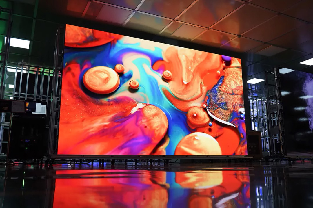 5-Reasons-Why-Inverted-COB-LED-Display-Cases-Are-the-Future-of-Retail
